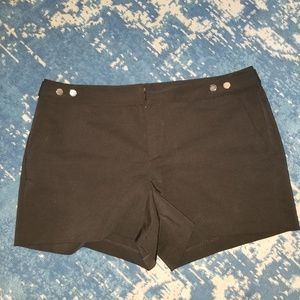 Elle Black dress shorts